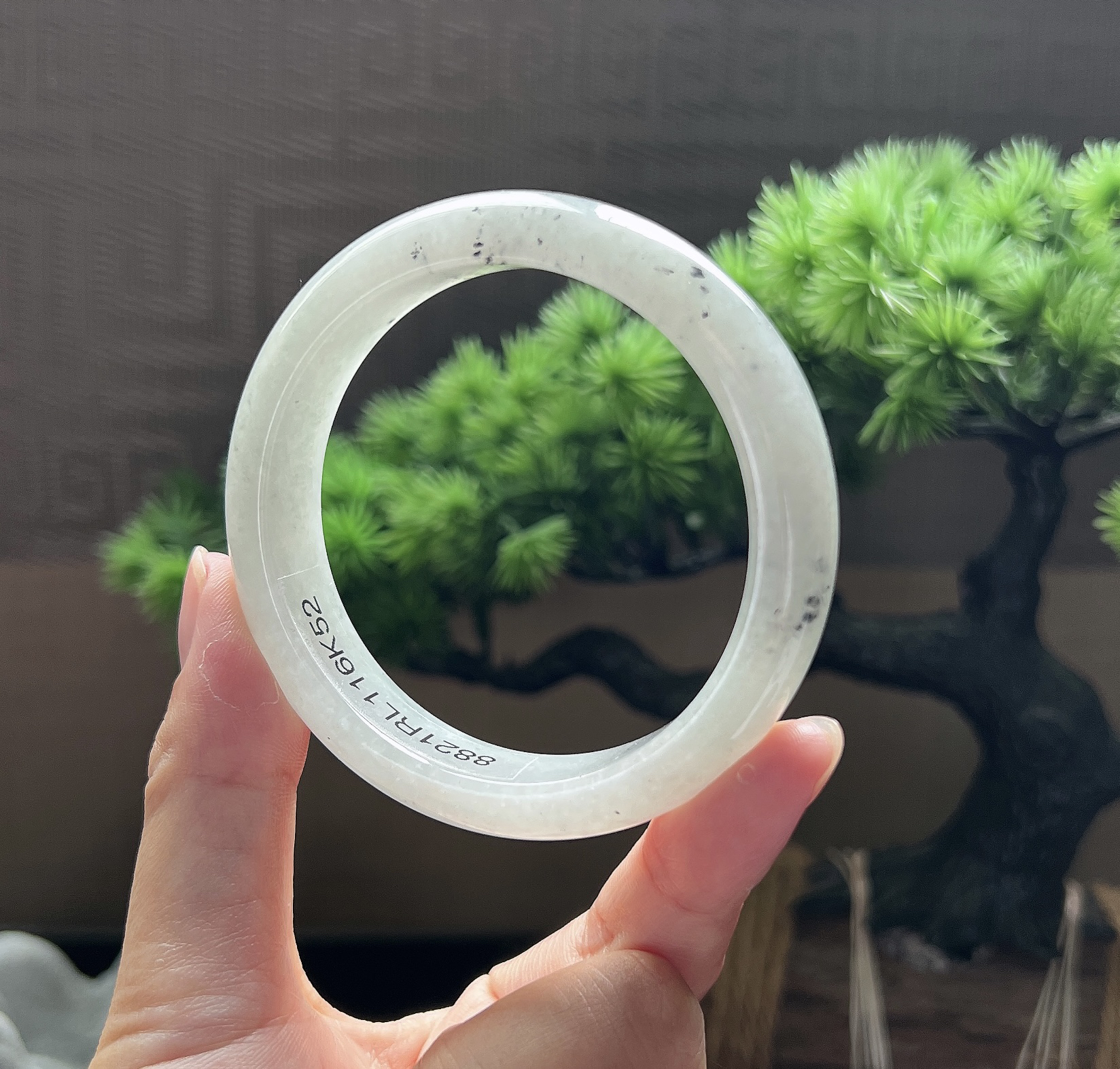 56圈口正圈飘乌鸡手镯