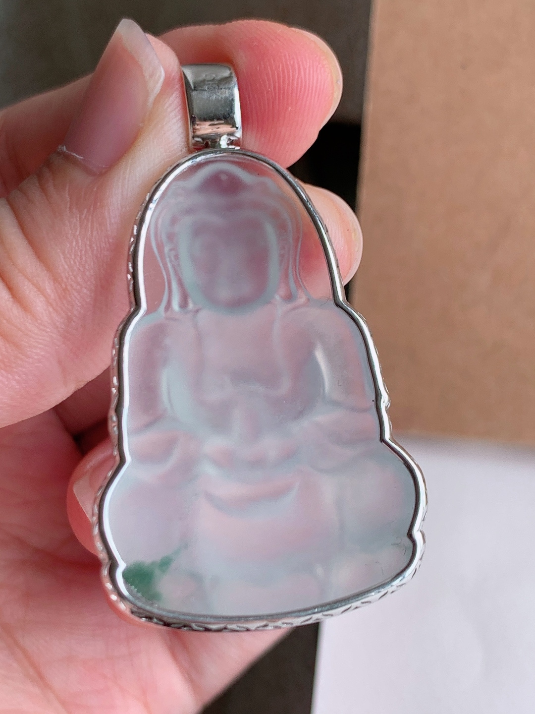 ️ 冰种飘花观音吊坠，无裂通透莹润，裸石39-27.1-5，自然光拍摄