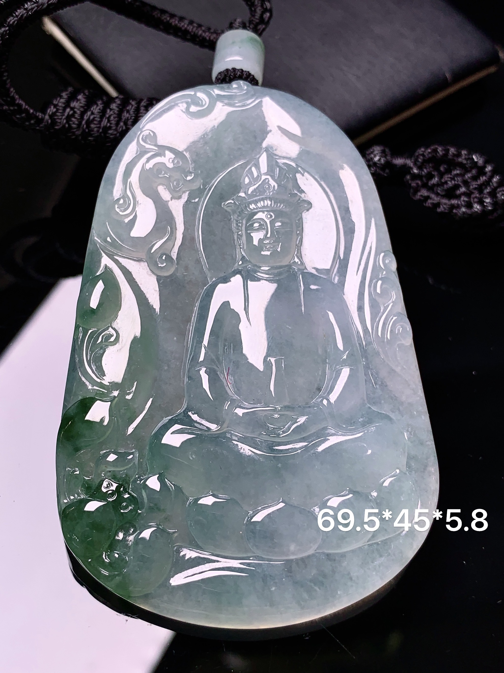 冰种飘花观音菩萨吊坠 玉质细腻 色泽艳丽清新 水润亮眼 整体尺寸69.5*45*5.8L1