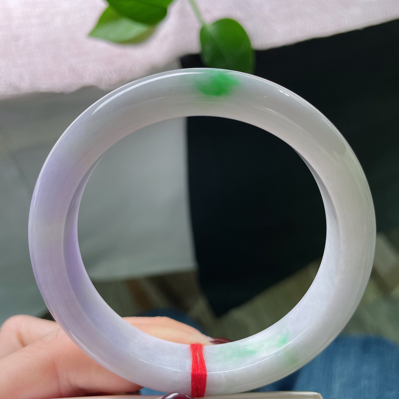 59.4/12.4/8.9，紫罗兰正圈，一抹翠色俏丽灵动，一方腕间，收尽天地祥瑞。棉线纹，ss51103a..