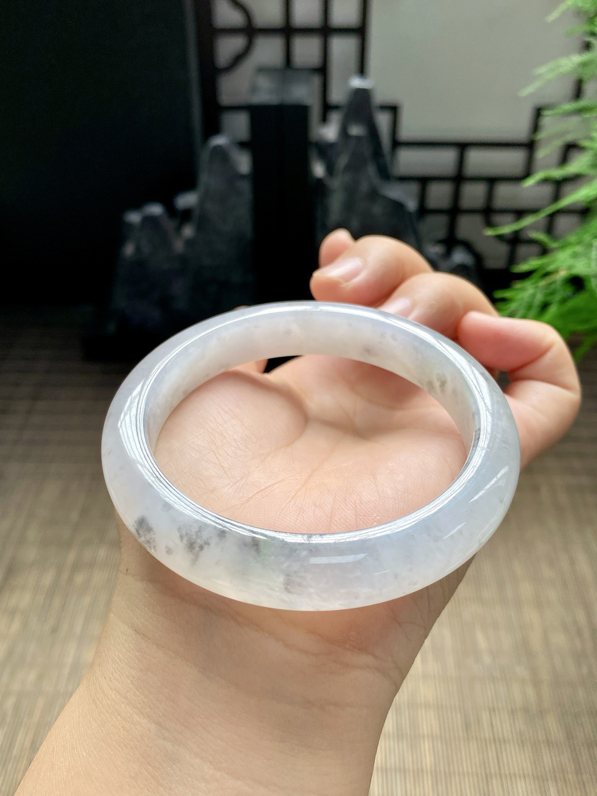 【冰乌鸡手镯】
【尺寸】58-8-12