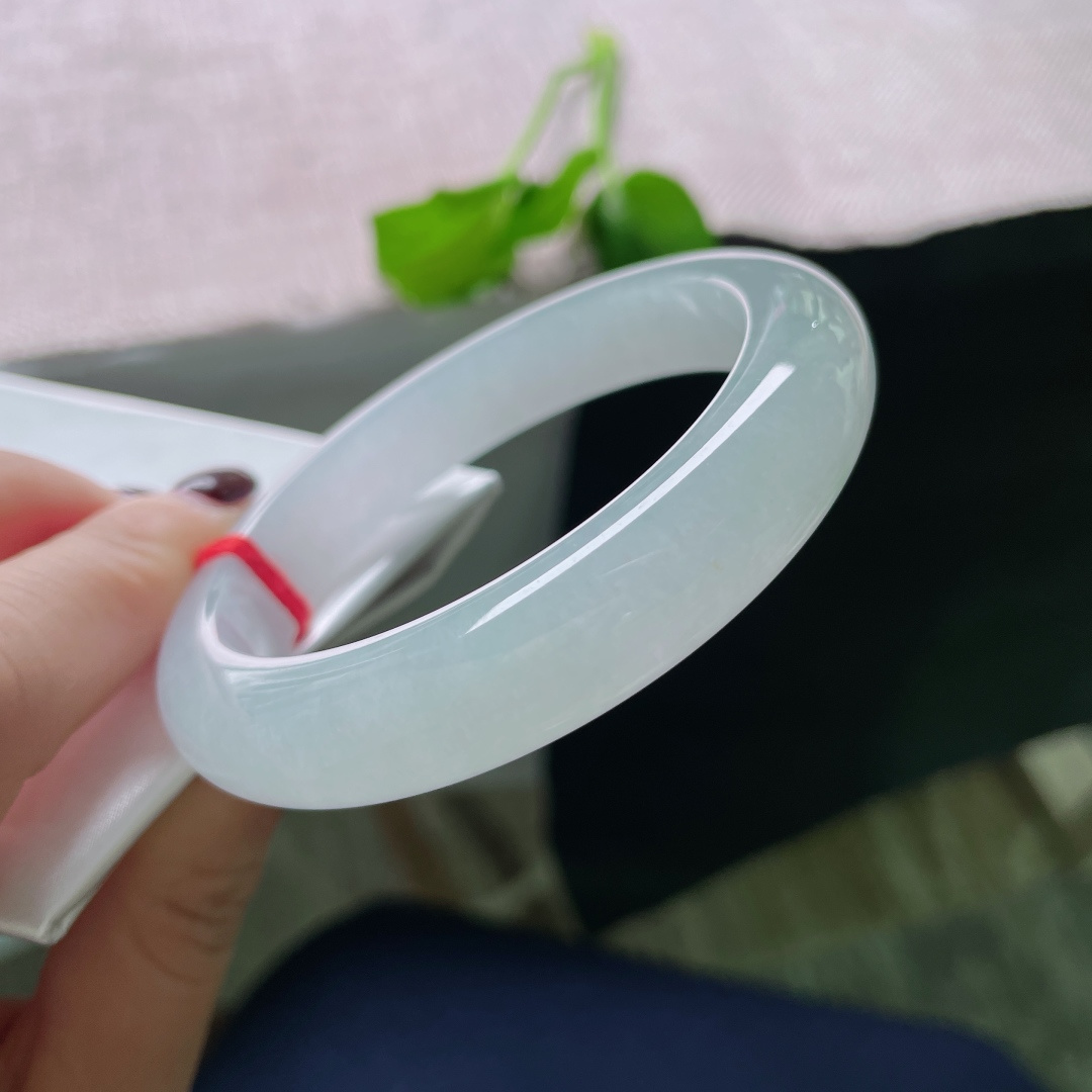 56.4/12.1/8.8，冰晴底正圈，明亮动人，是光穿过无云的蓝，是心抵达最澄澈的境。无裂，ss49478a