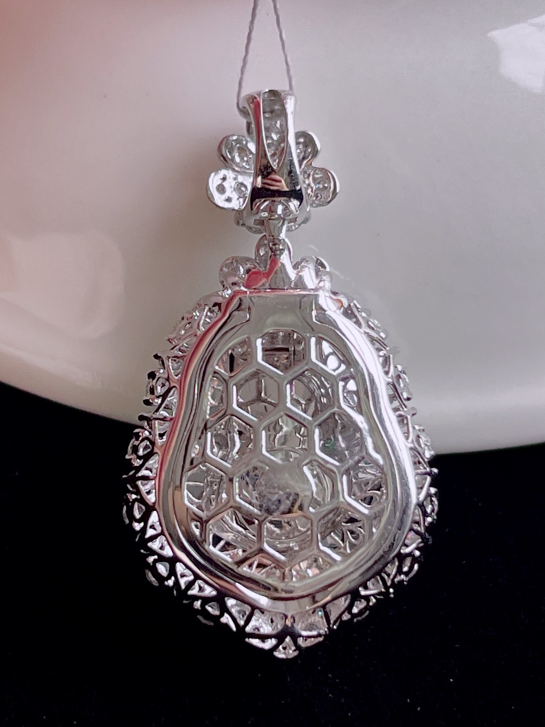 ️ 缅甸葫芦 色绿无比 饱满圆润：31.2/17.5/11.7，裸石：16.6/13.5/4.8，超值