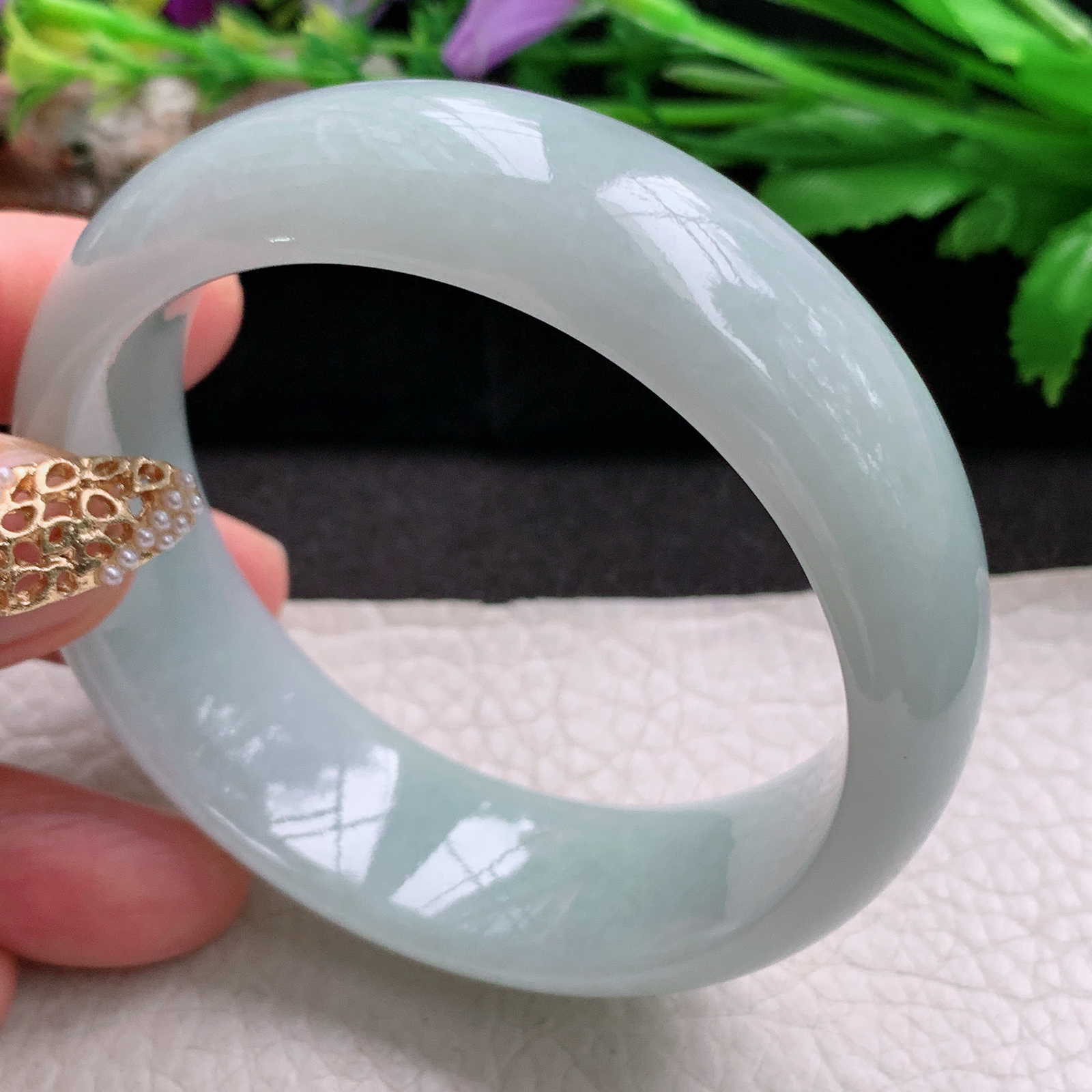 js实拍55.5*19.6*8轮胎镯 天然缅甸翡翠a货手镯白月光厚装正圈玉镯子
