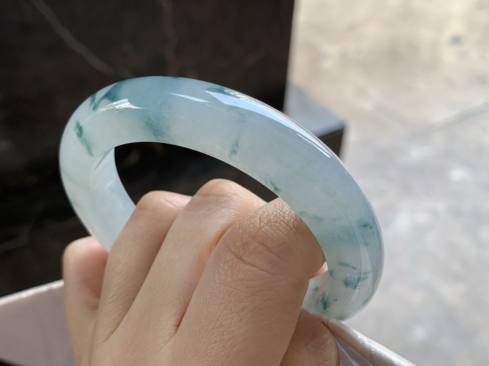 56-12.2-9.4

蓝花手镯^_^清新细腻