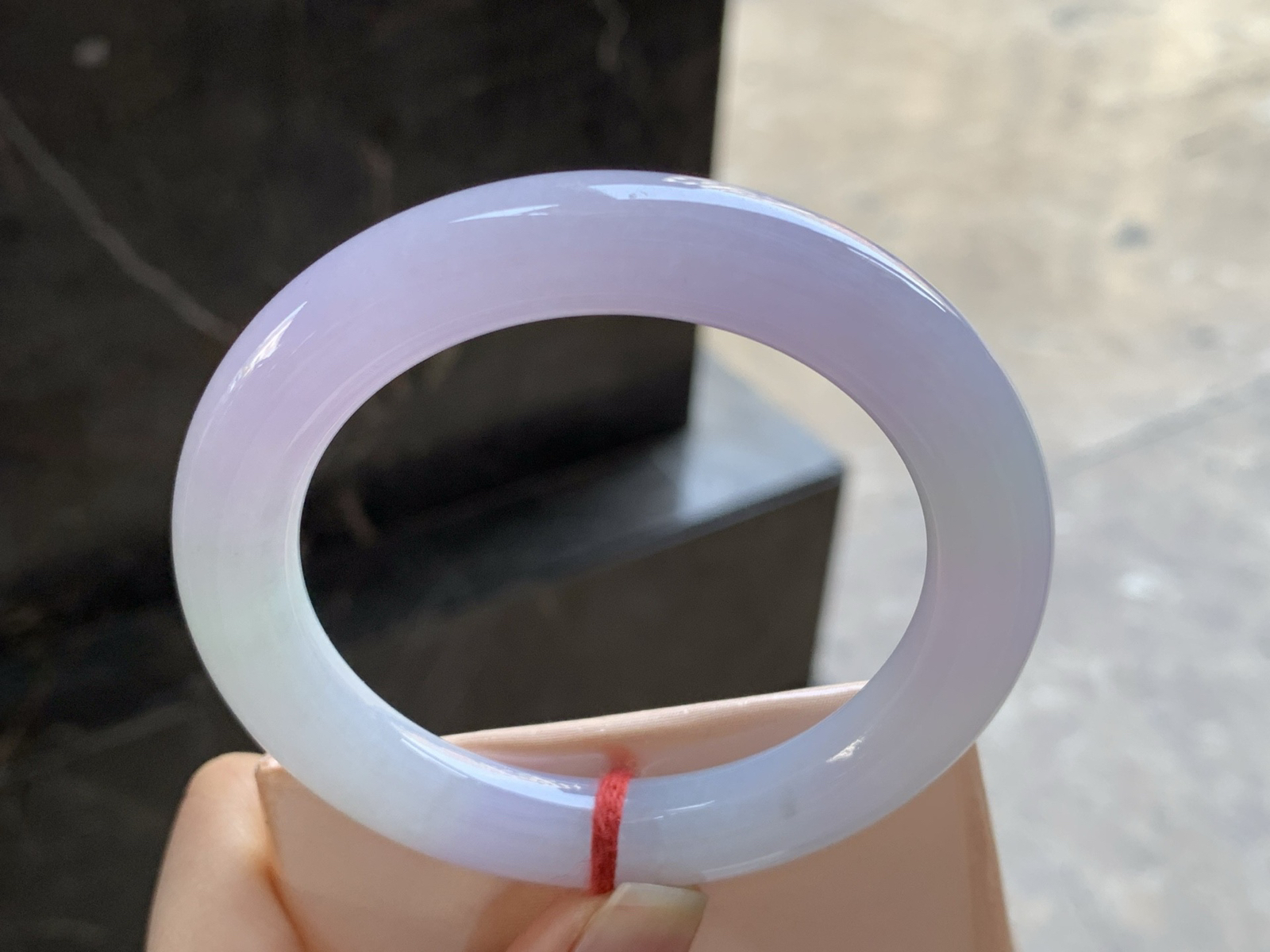 56.5-10.6

粉紫圆条手镯^_^玉质温润