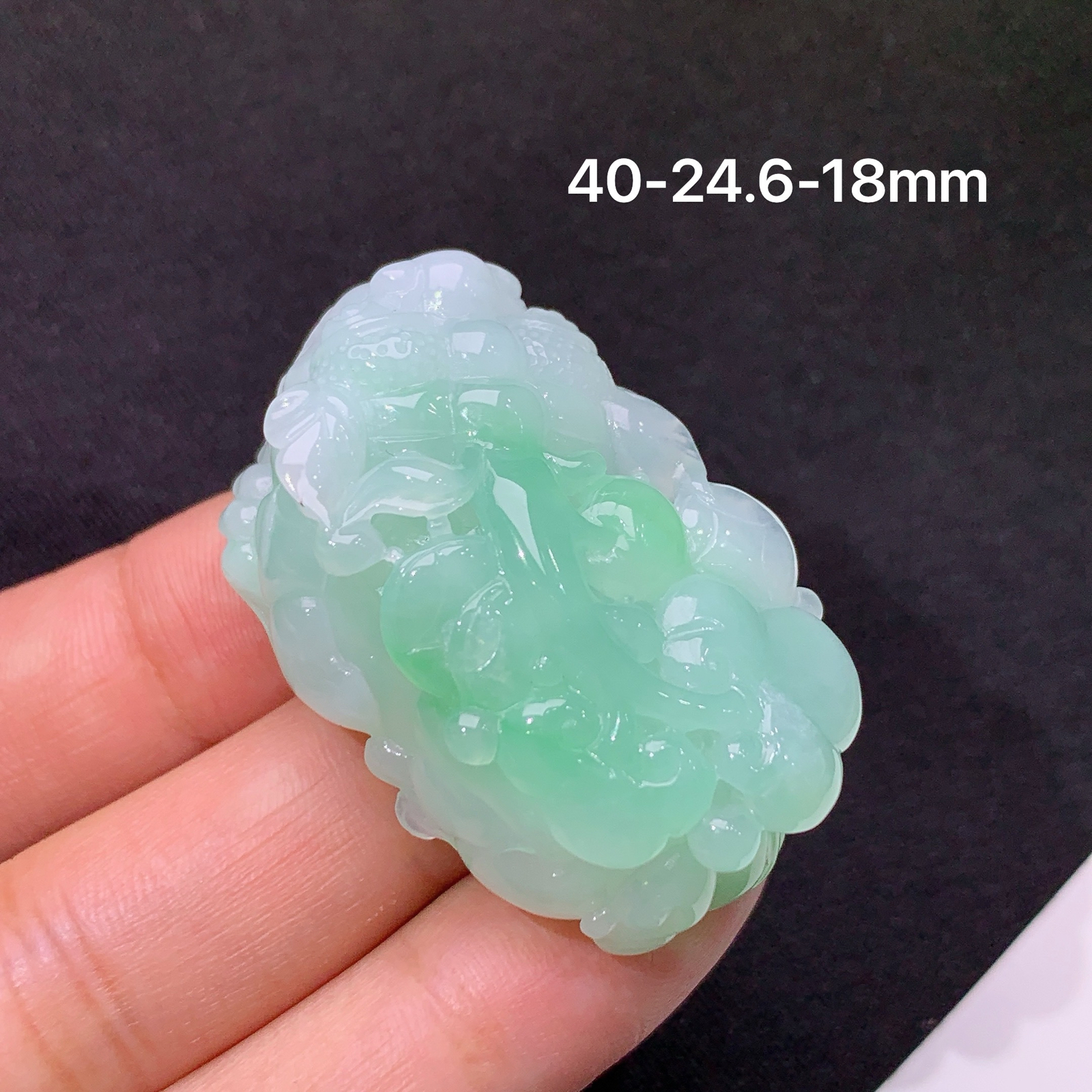 冰飘绿貔貅，厚装种老，冰润细腻，种水足，Xili 尺寸40*24.6*18