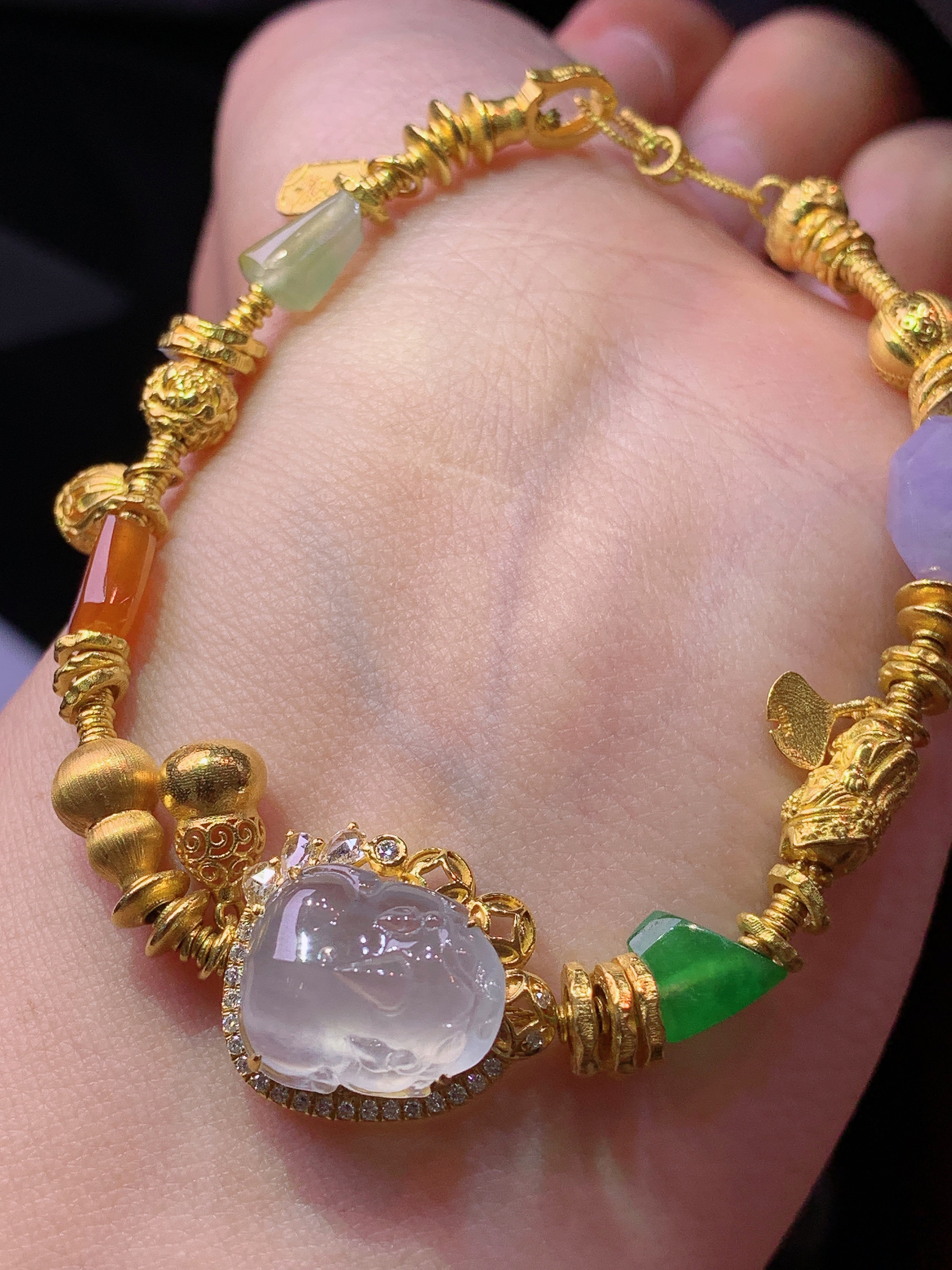 18k金钻镶嵌冰种貔貅手链 玉质细腻 色泽艳丽清新 水润亮眼 整体尺寸160*15*9.5m5