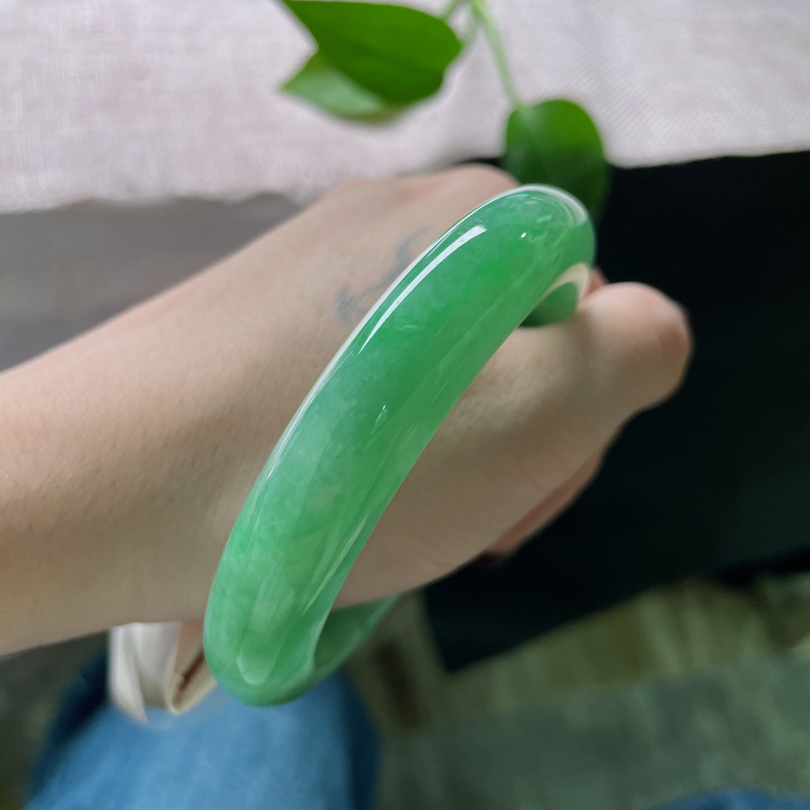 59/12.6/9.1，绿底正圈，种老，细润，世间斑斓，唯此绝色。洒金，ss51689a..