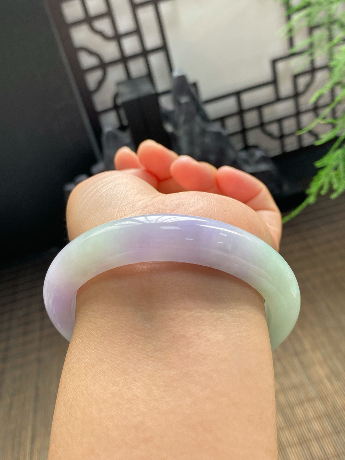 【春彩手镯】

【尺寸】59.2-9-12