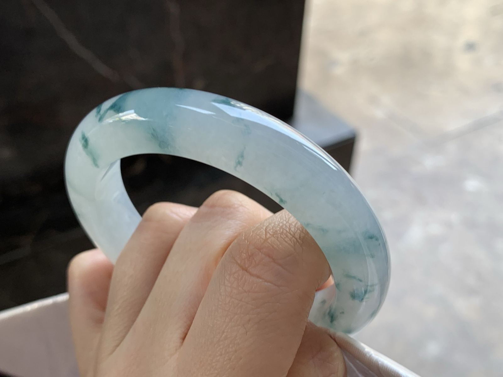 56-12.2-9.4

蓝花手镯^_^清新细腻