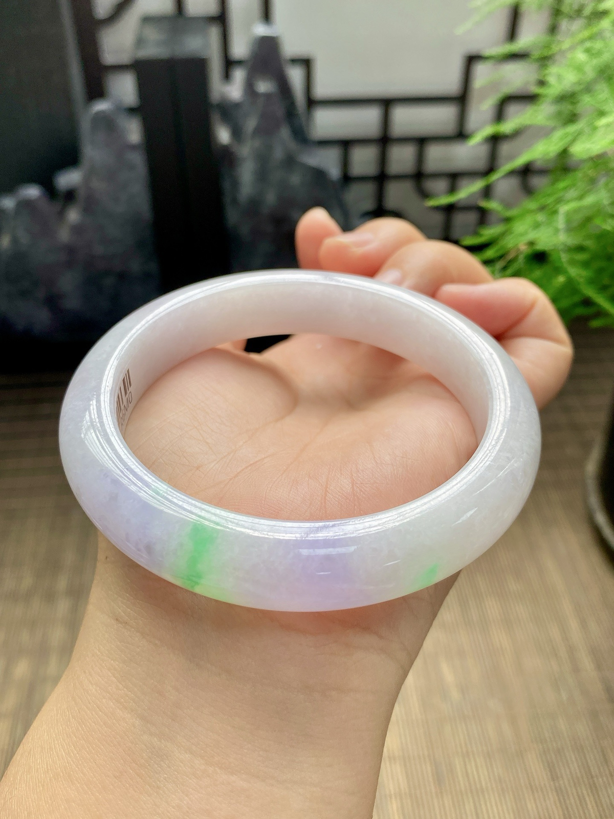 【春彩手镯】

【尺寸】61-9-13