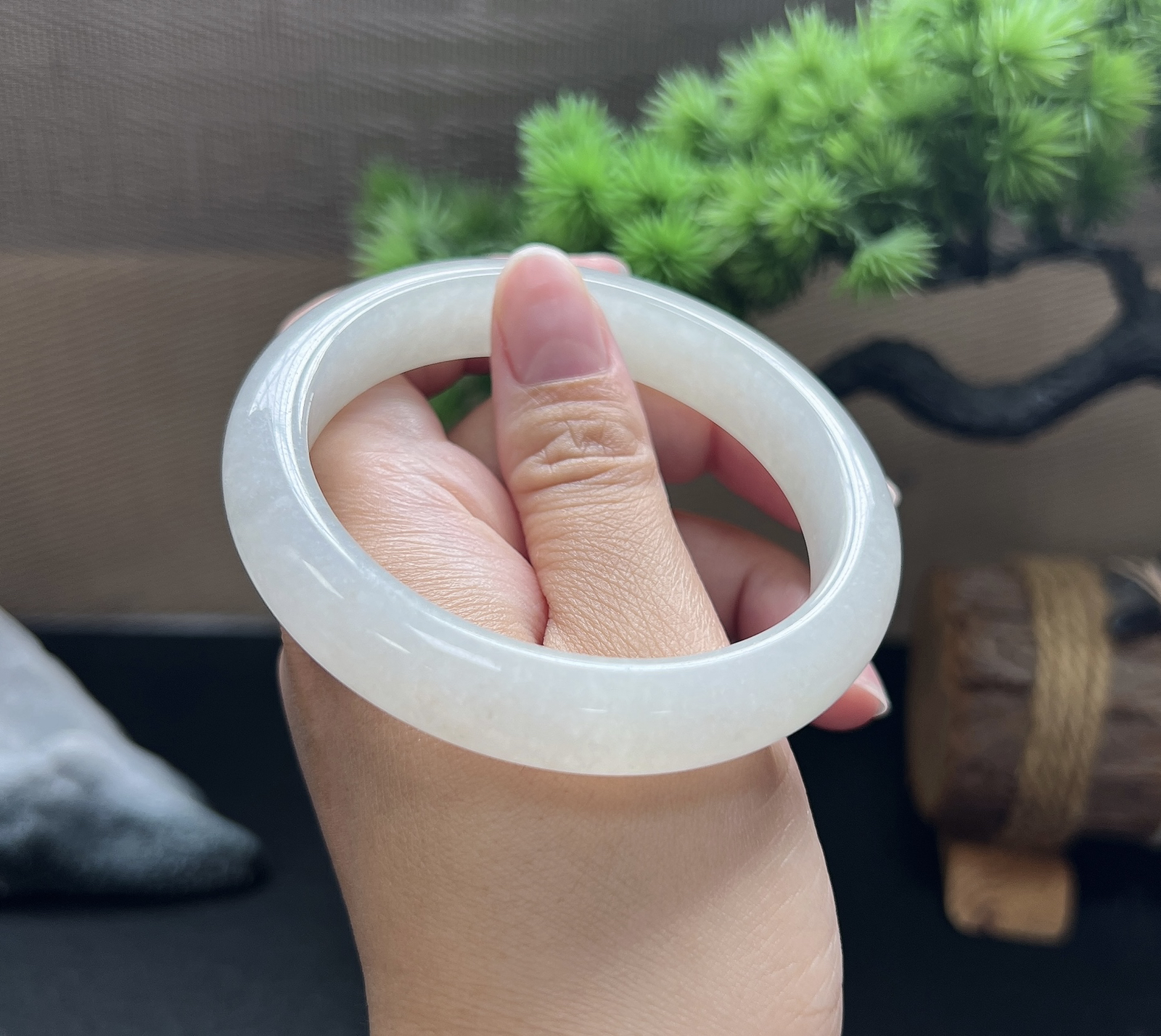 58圈口正圈白月光手镯