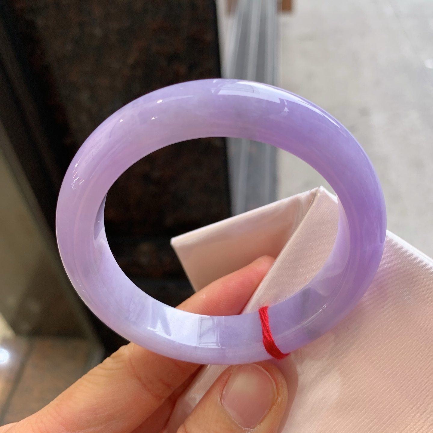 正圈满紫 微晶体结构 尺寸：53.8/12.7/8.9 色浓