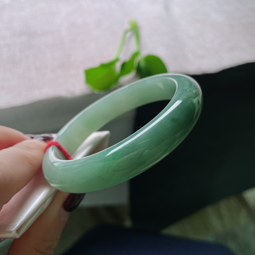 55.7/11.9/8，油青正圈，颜色渐变，水头好，质地温润细腻，古典，皮纹，ss50371a