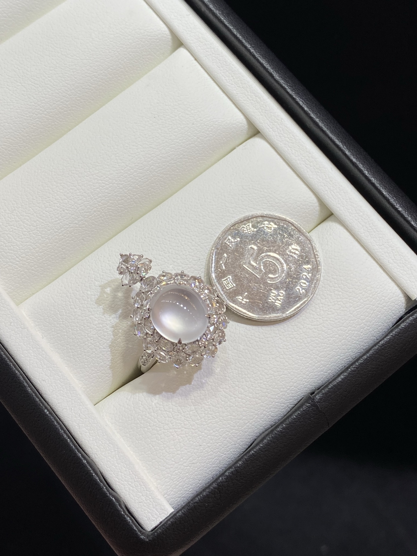 冰种 起光 茅台白 蛋面 吊坠 戒指 两用款18k金尺寸24.2/18-16-12.5（裸石10-8