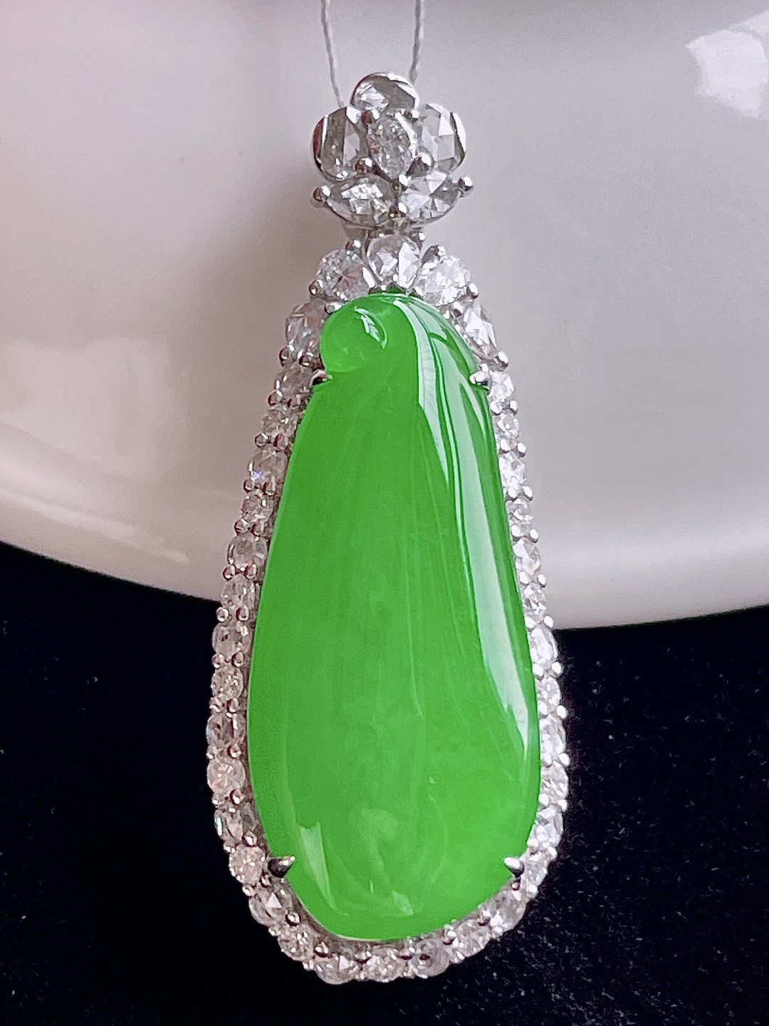 ️ 缅甸福瓜 色绿无比 饱满圆润 整体：37/14.3/10.5 裸石：25.5/11.6，超值