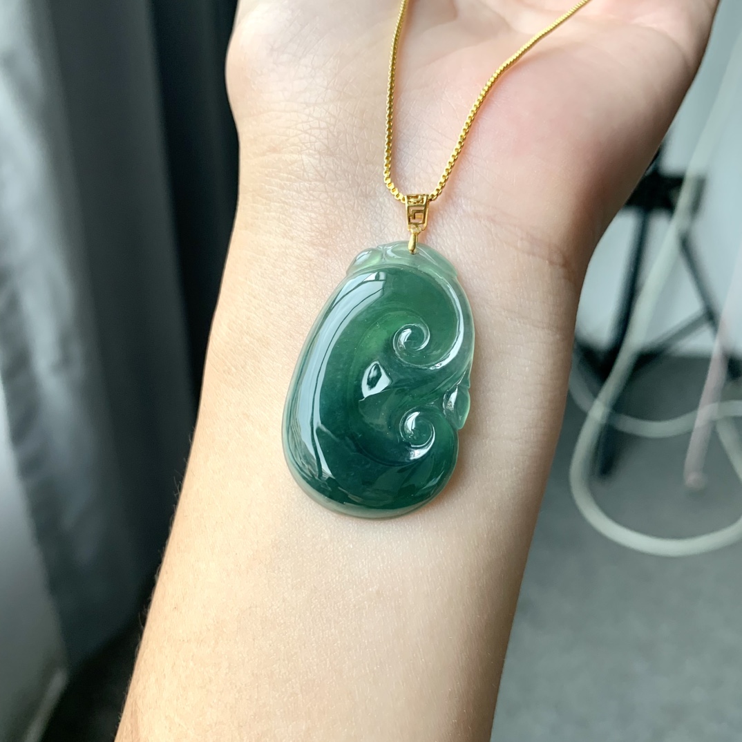 冰绿如意 细腻饱满 底色浓郁 尺寸35-22.7-4C10302BEH量