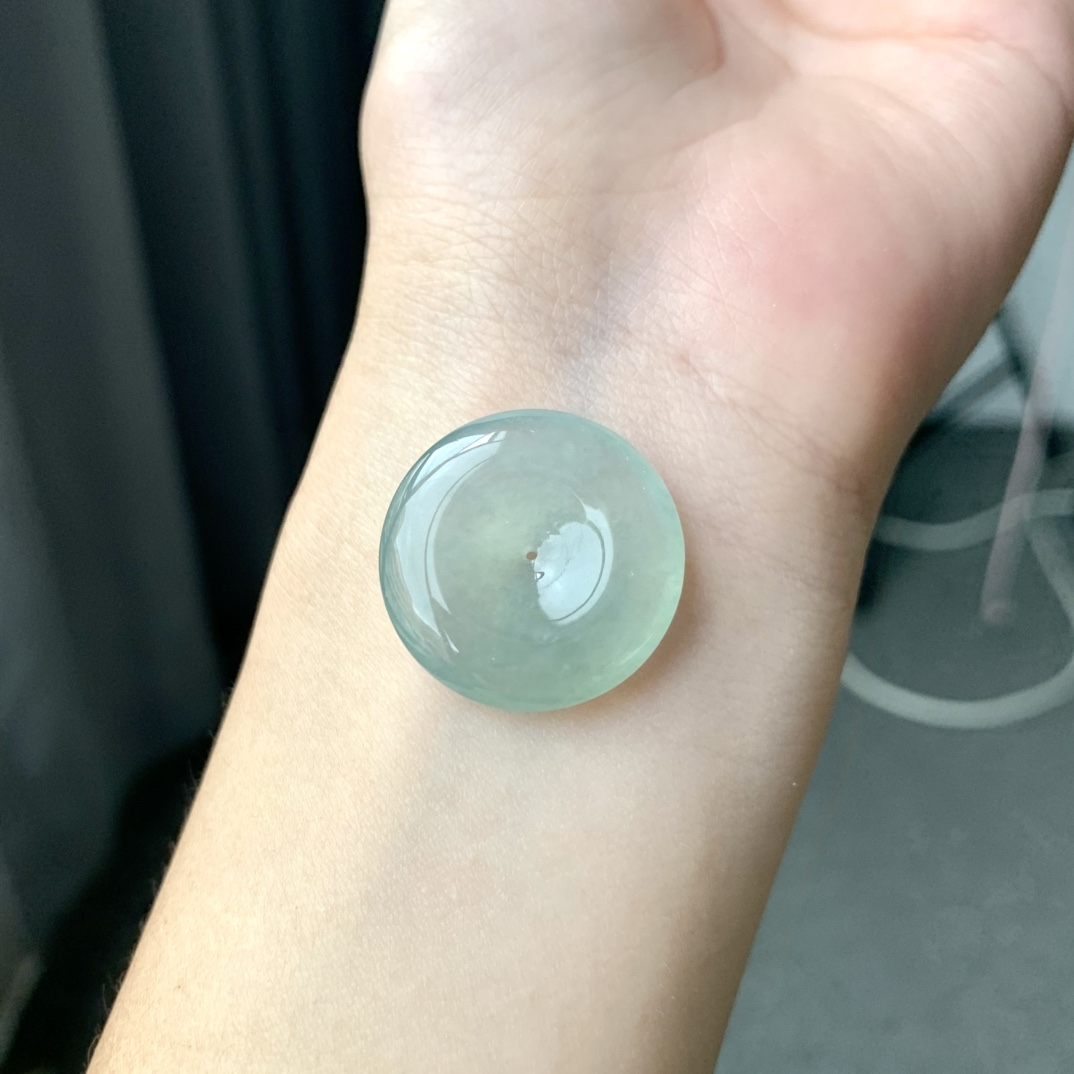 冰晴平安扣，精美品质，色泽均匀，尺寸23.2-5.2，D7640BEI