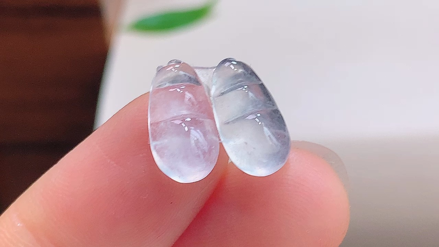 ️ 福豆一对，尺寸取一12.5-6.7-4.0mm，包A附证书