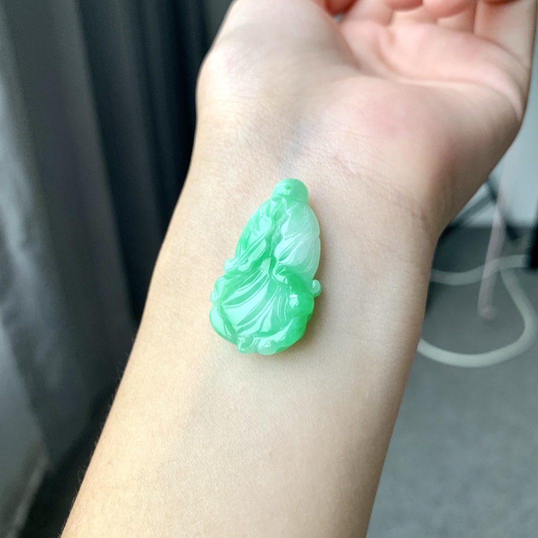 冰胶绿白菜，冰胶饱满，色泽细腻，尺寸30-16.5-5，【O0249BEJ】