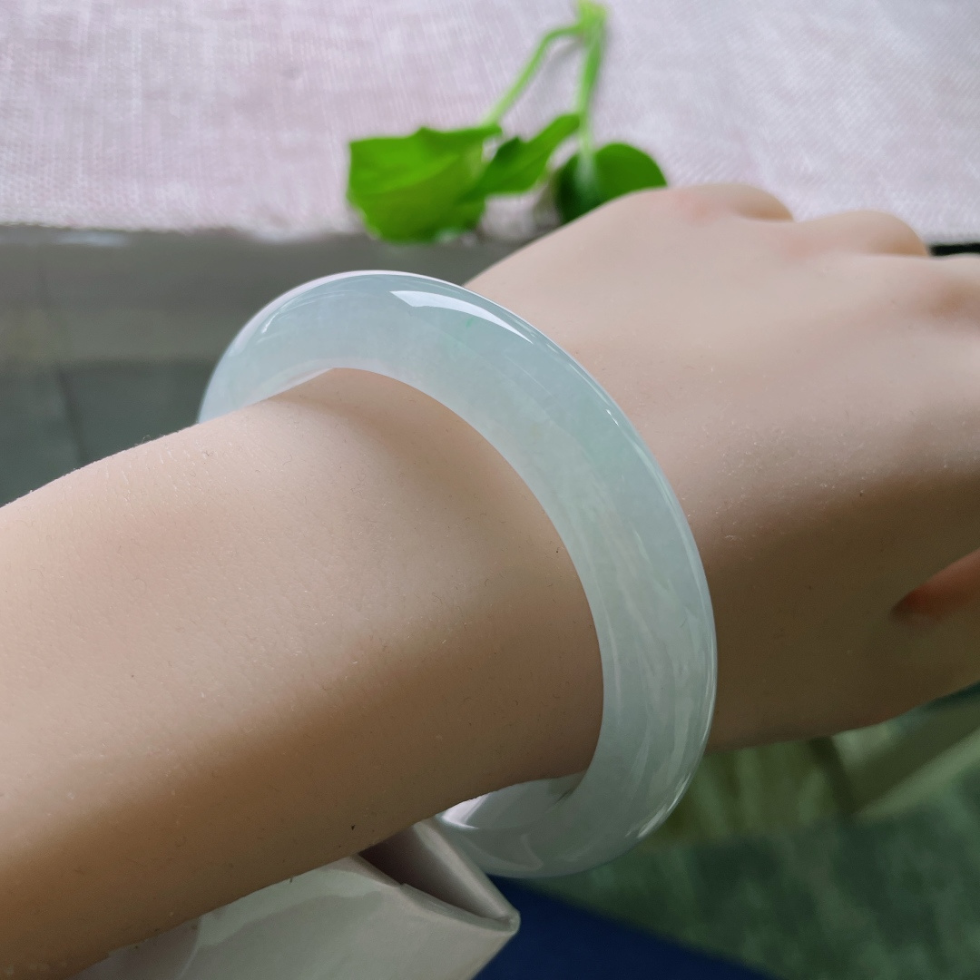 56.4/12.1/8.8，冰晴底正圈，明亮动人，是光穿过无云的蓝，是心抵达最澄澈的境。无裂，ss49478a