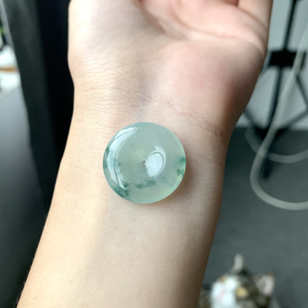 平安扣，飘花底子，细腻饱满，尺寸22.3-4.8，D8561BFD