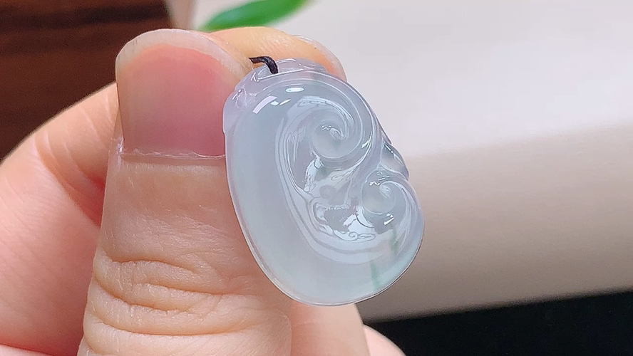 ️ 如意，尺寸23.6-16.7-4.6mm，包A附证书