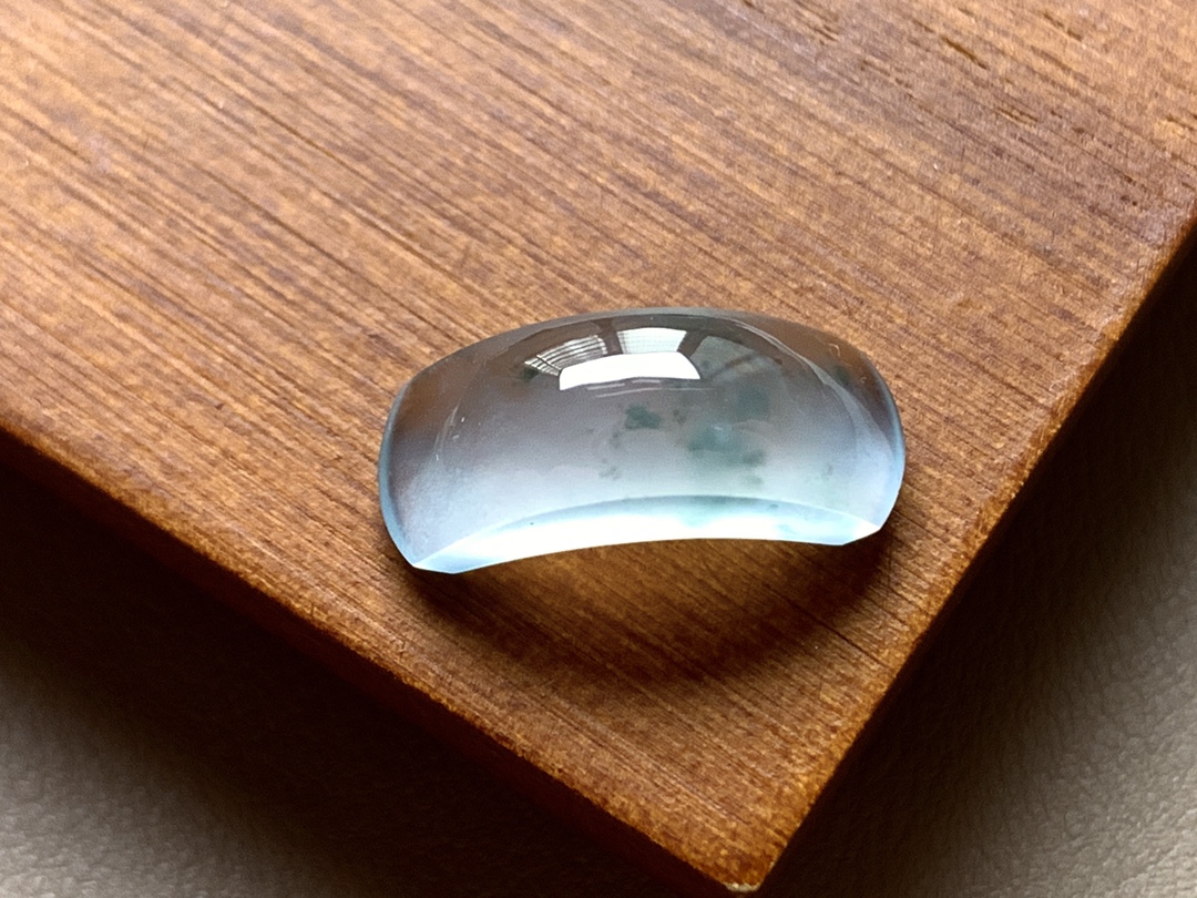 ️ 玻璃种飘花马鞍 飘花十分漂亮，荧润起光，无裂尺寸18.6*5.8*6.6 超值