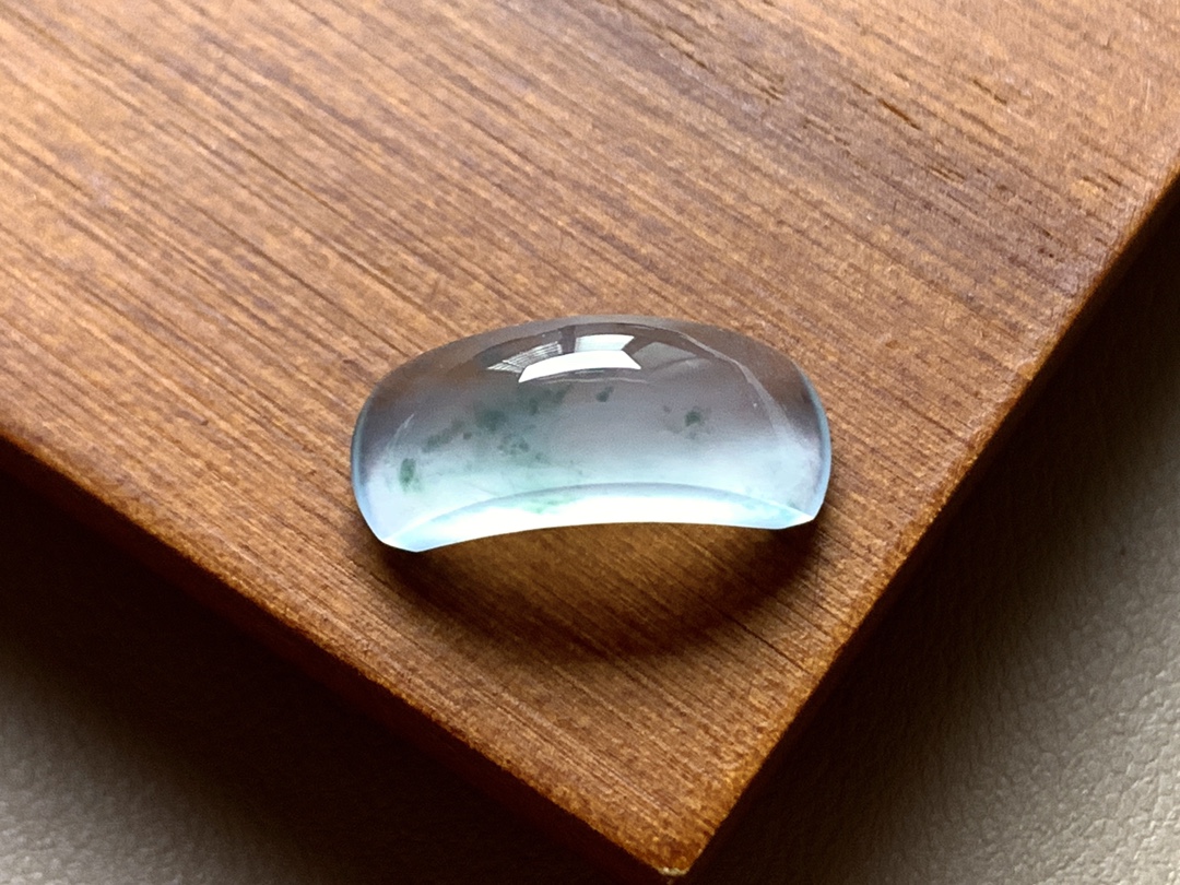 ️ 玻璃种飘花马鞍 飘花十分漂亮，荧润起光，无裂尺寸18.6*5.8*6.6 超值