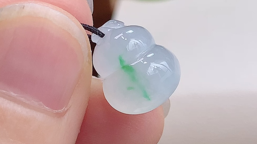 ️ 葫芦，尺寸13.2-10.9-6.8mm，包A附证书