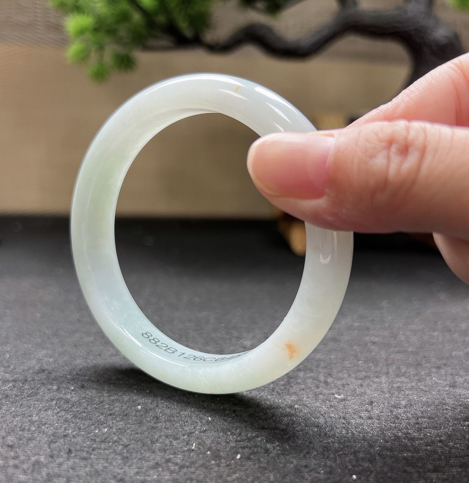 57圈口正圈晴底洒金手镯