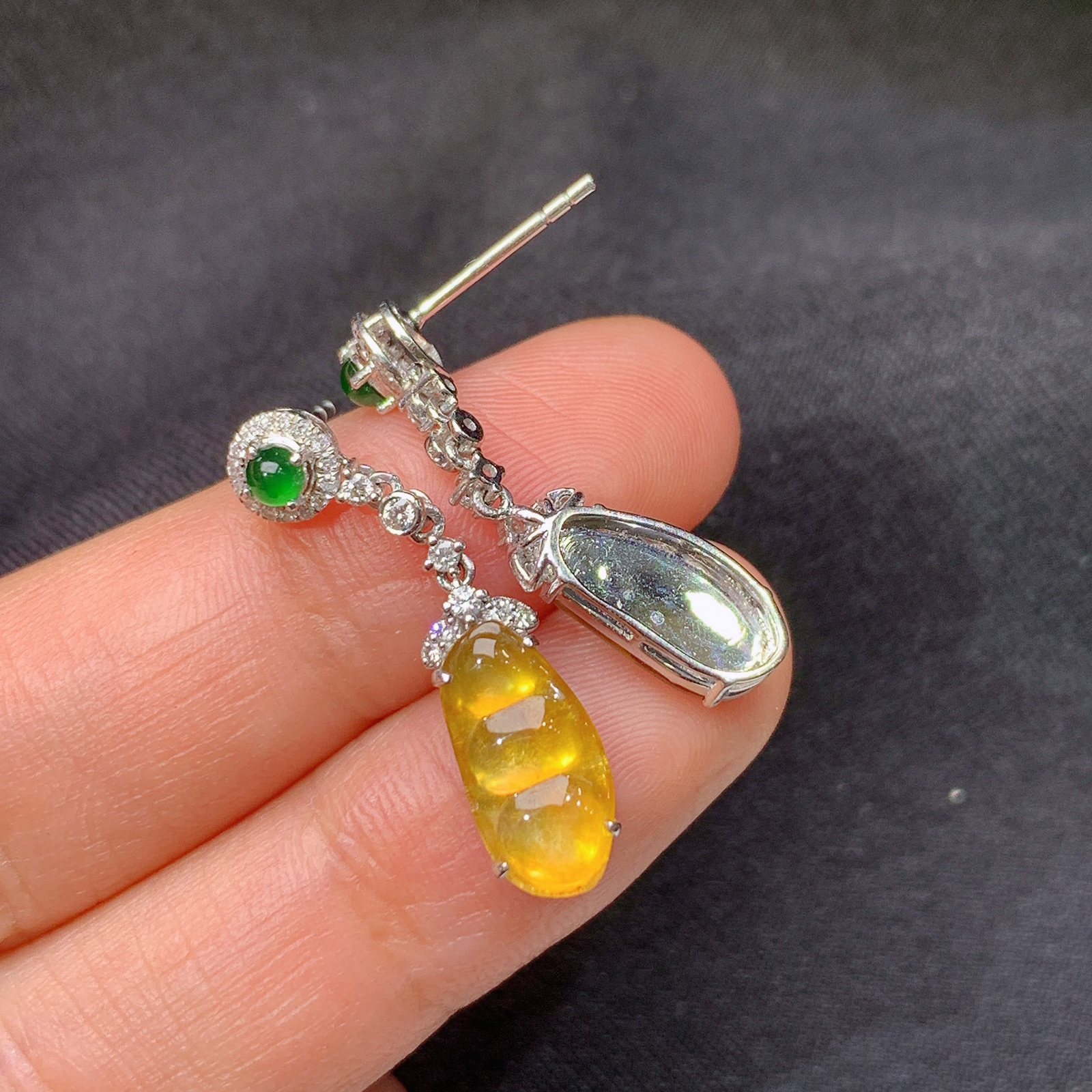 冰黄翡福豆耳坠，18k金镶嵌，款式新颖，冰润细腻，种水足，Lp 尺寸11.2*5.6*2