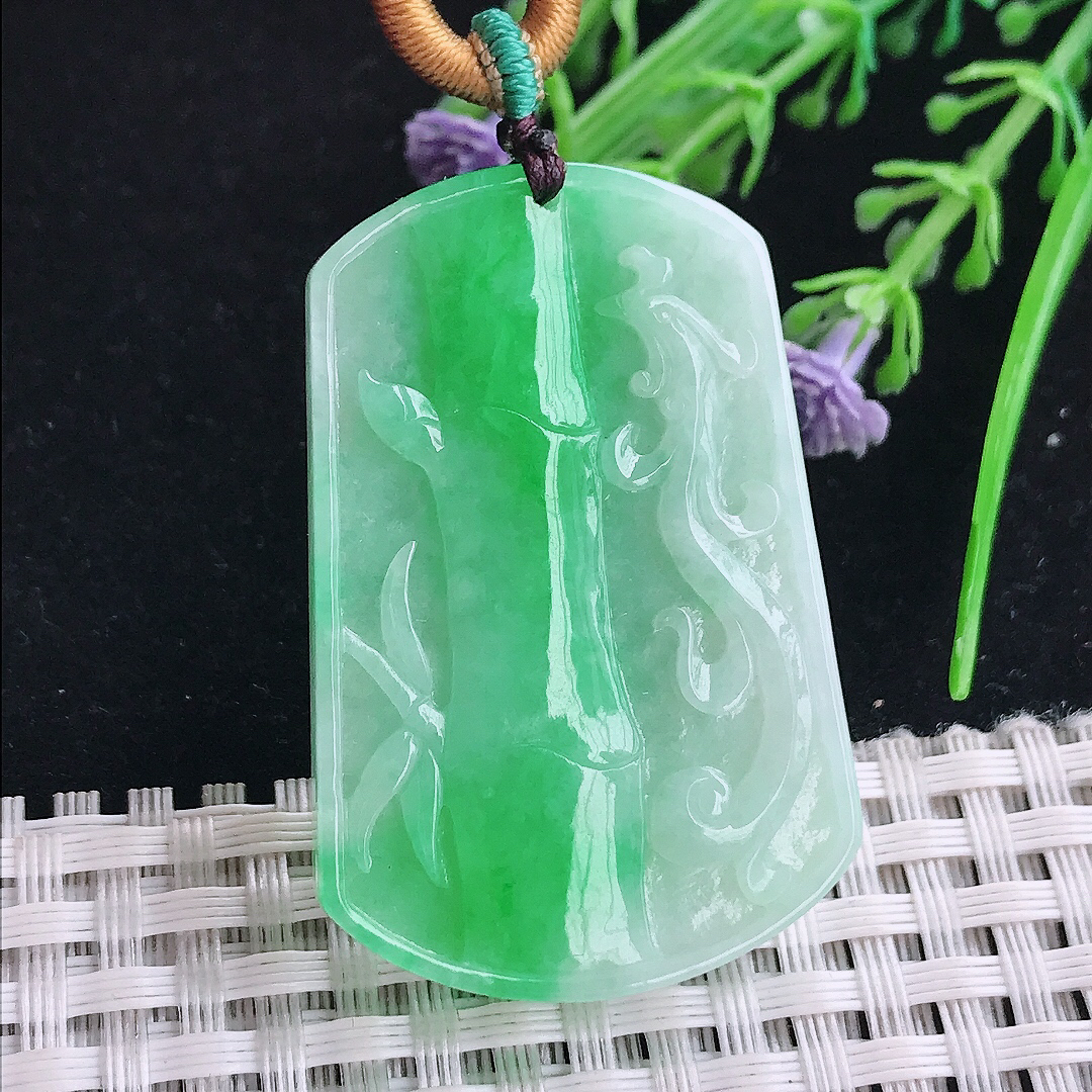 实拍a货翡翠44.5/29.8/5.3老坑精美飘阳绿节节高竹节吊坠翡翠玉坠挂件