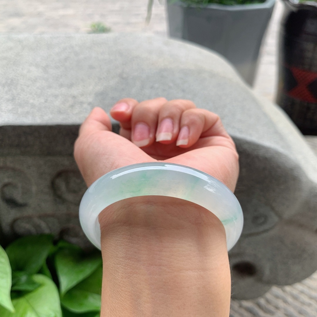 圈口55.4-13.5-7.7 【冰种飘绿正圈手镯】正圈55 56可戴