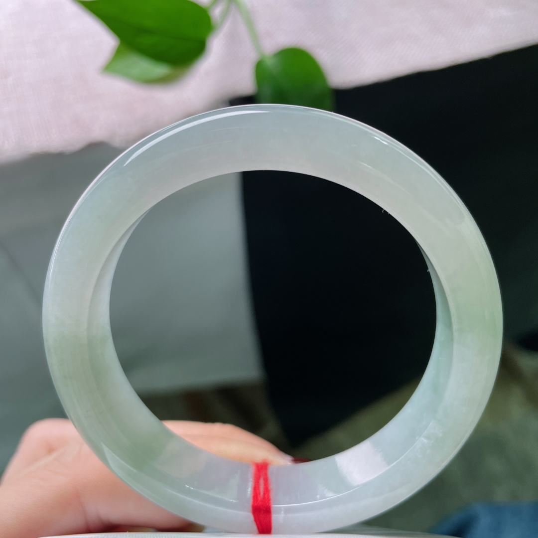 55.7/12.6/8.5，冰晴底正圈，清雅，种老，干净，落落大方，无裂，ss50379a