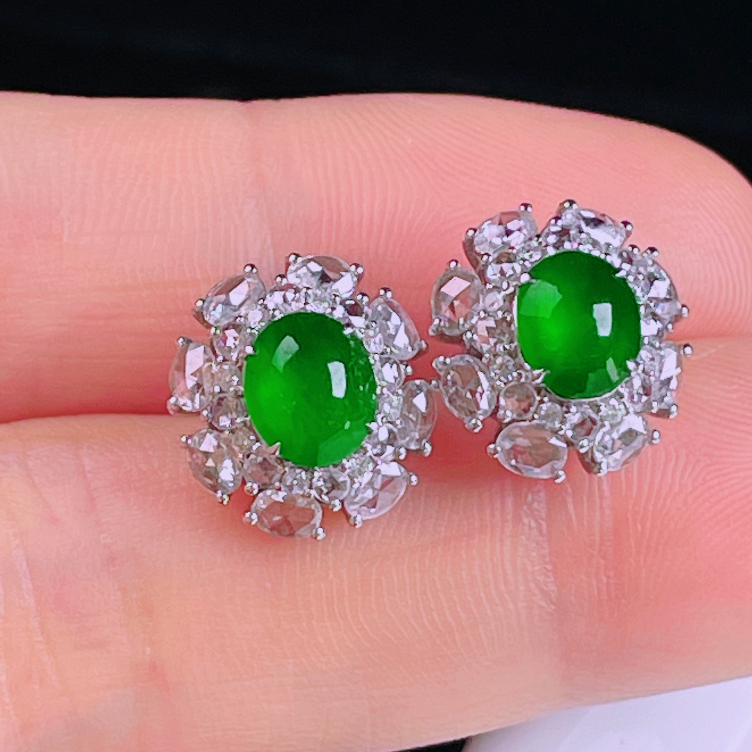 ️，冰绿耳钉，老种起光，细底通透，尺寸：裸石7/6/3.5mm0423