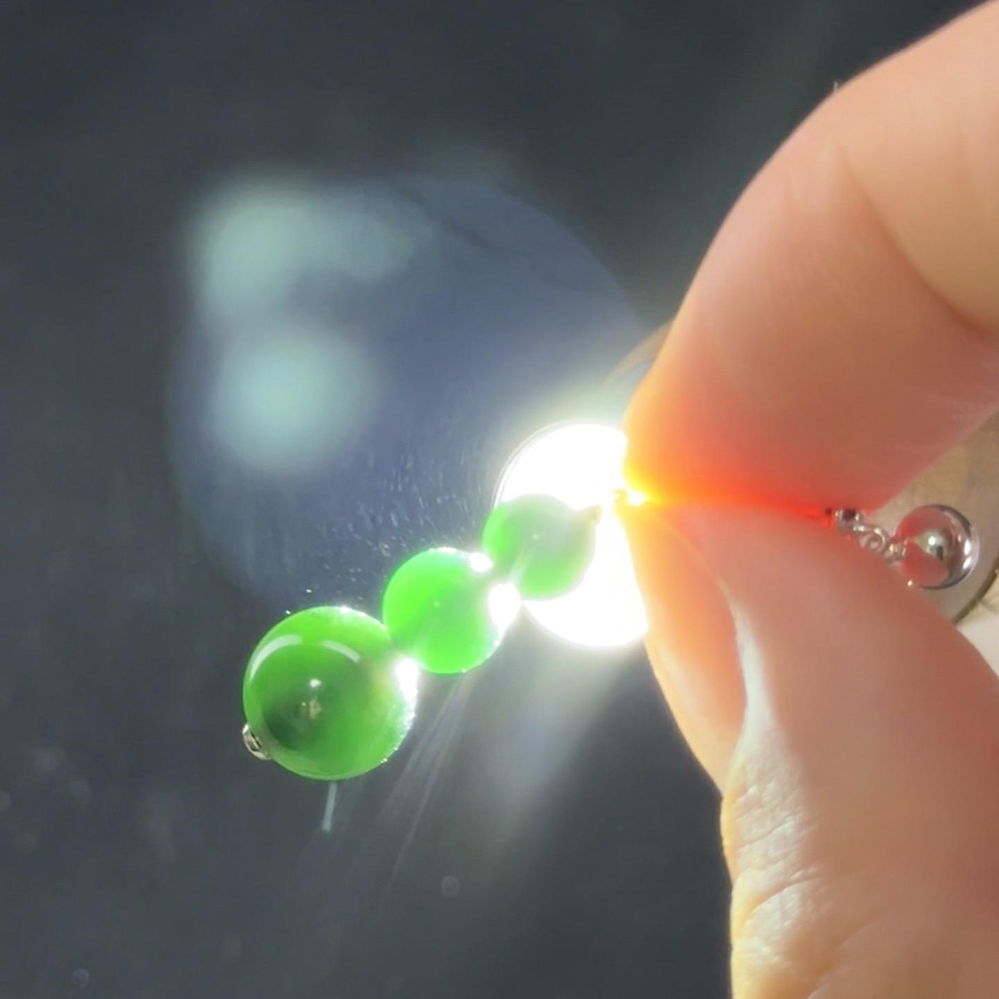 精品18k墨翠珠子耳坠 种好色正 黑度极好 打灯通透 简约大气