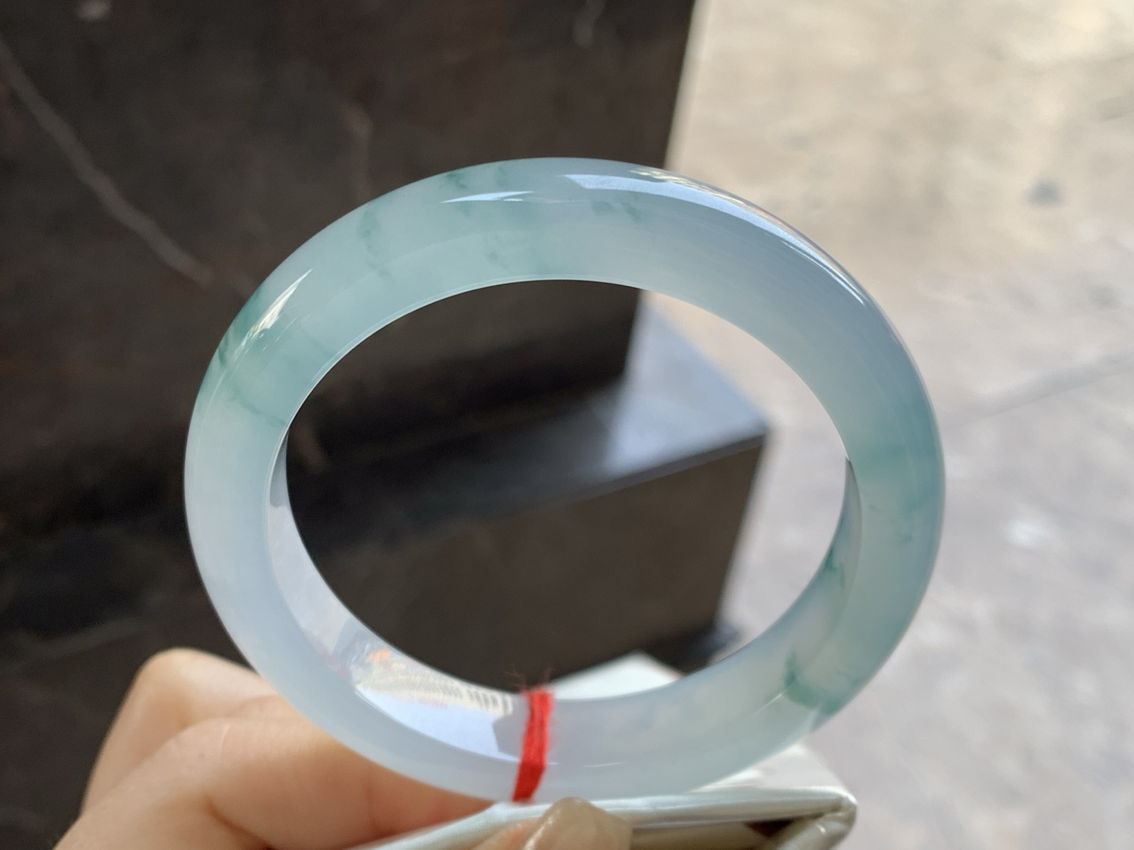 57.5-12.5-9冰种飘花手^_^冰味十足 飘花点缀