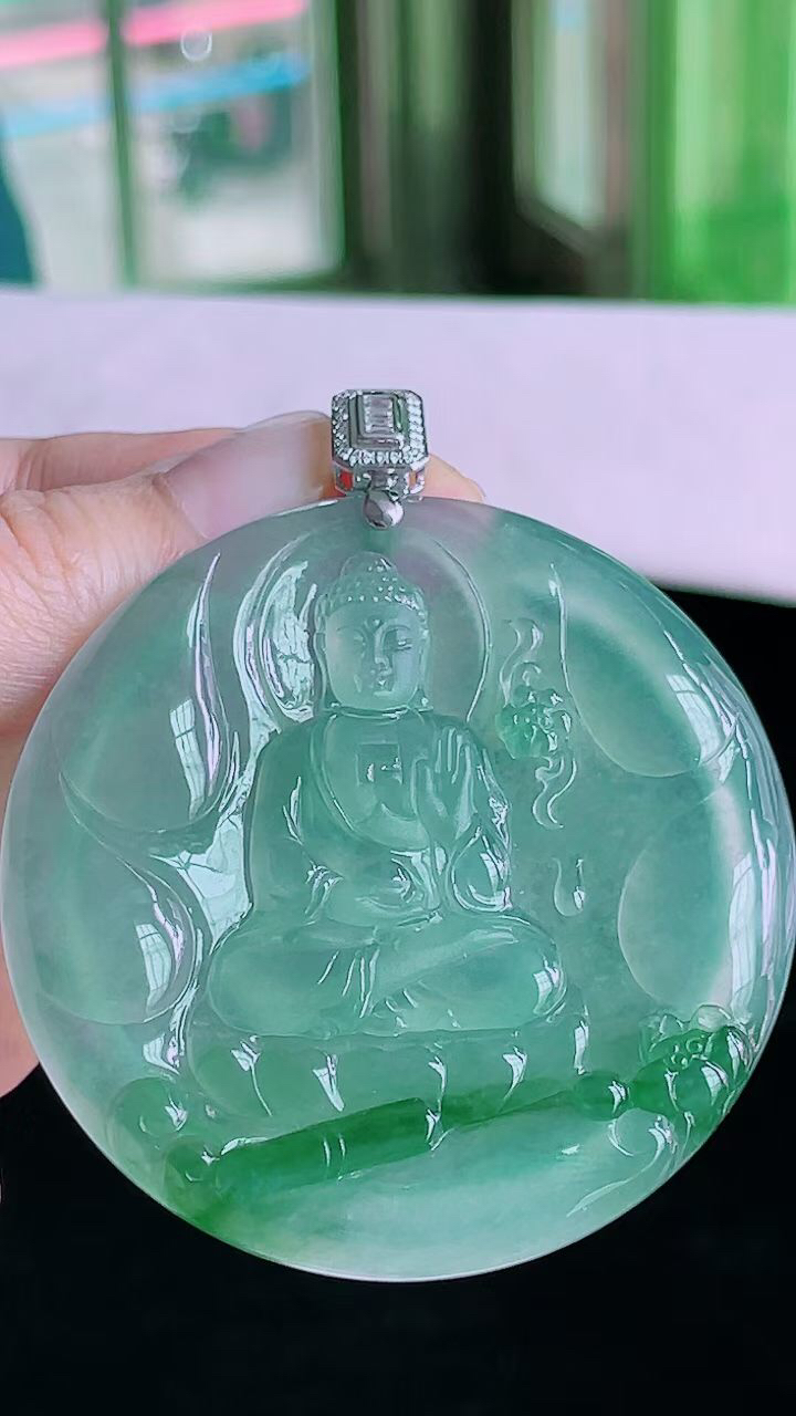 【翡翠名称】18K金扣高冰飘花大日如来挂件
【翡翠尺寸】裸石54.7/5.6mm
【翡翠描述】宝贝种