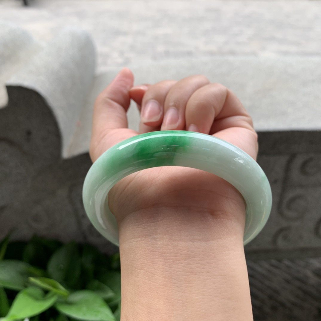 圈口 57.3-12.8-9.8【飘辣绿正圈手镯】正圈57 58可戴