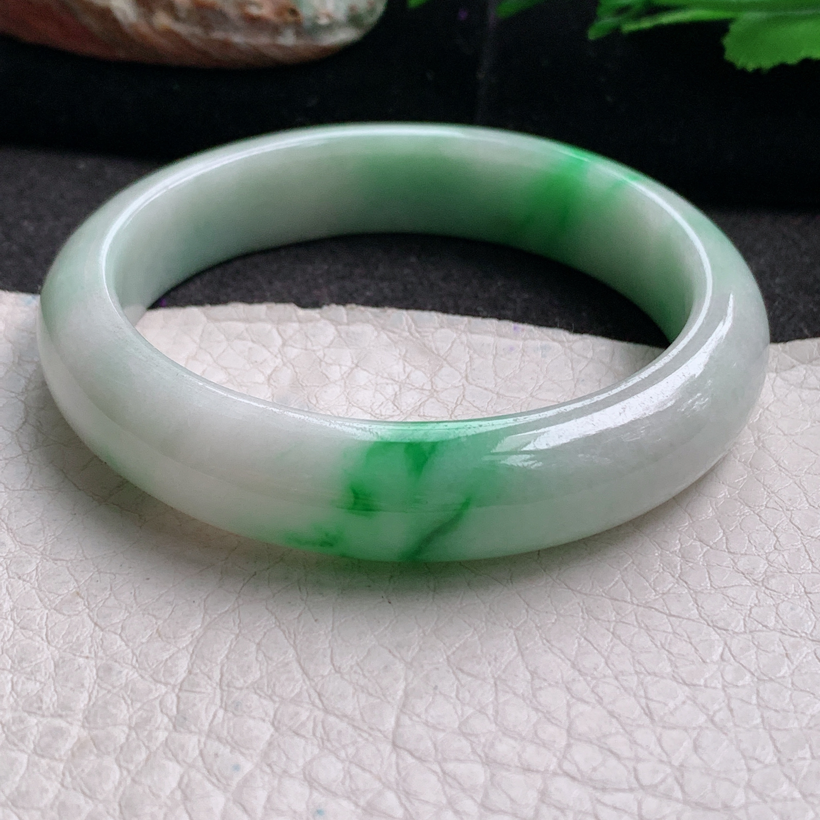 xx实拍54*12.3*8平安镯 天然缅甸翡翠a货手镯飘阳绿正圈玉镯子