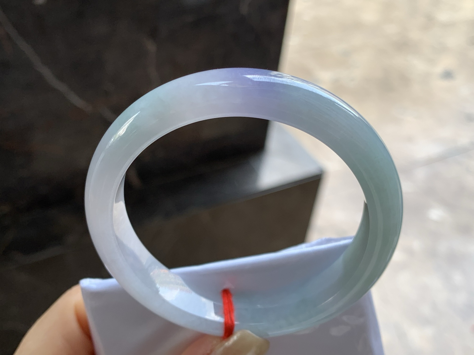 56-12-8

紫罗兰手镯^_^底子细腻 颜色浓郁漂亮