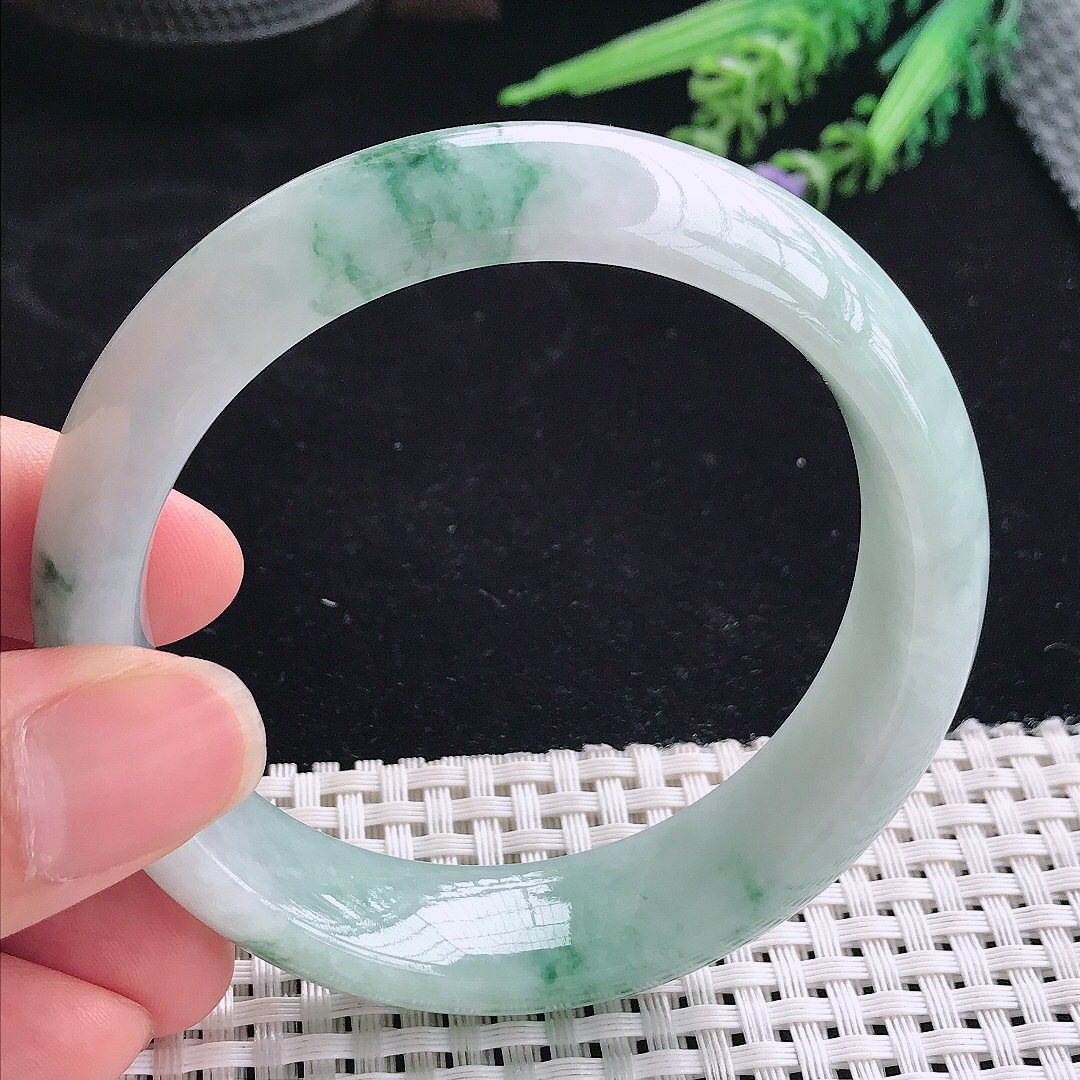 实拍A货翡翠58.5/15.8/8.8老坑精美温润飘花轮胎手镯宽边玉镯平安镯