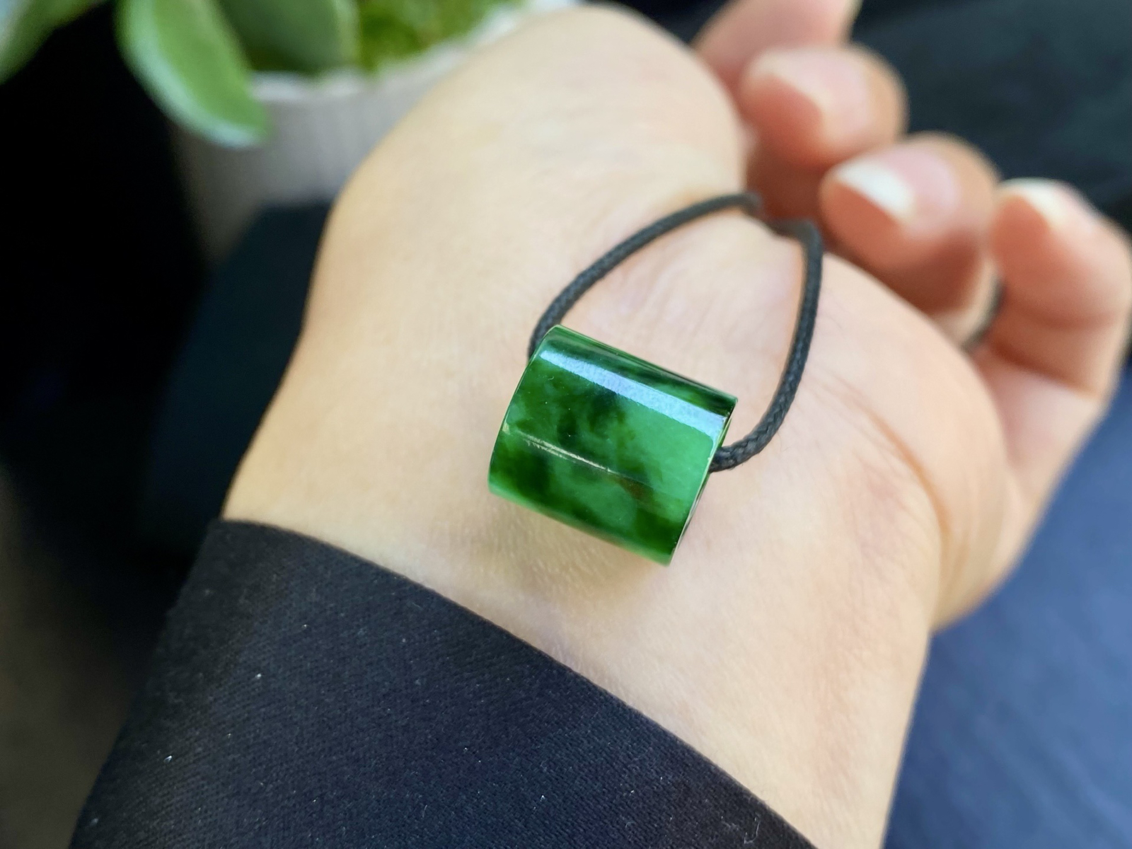 #冰飘辣绿路路通，

种水冰润，色阳味正