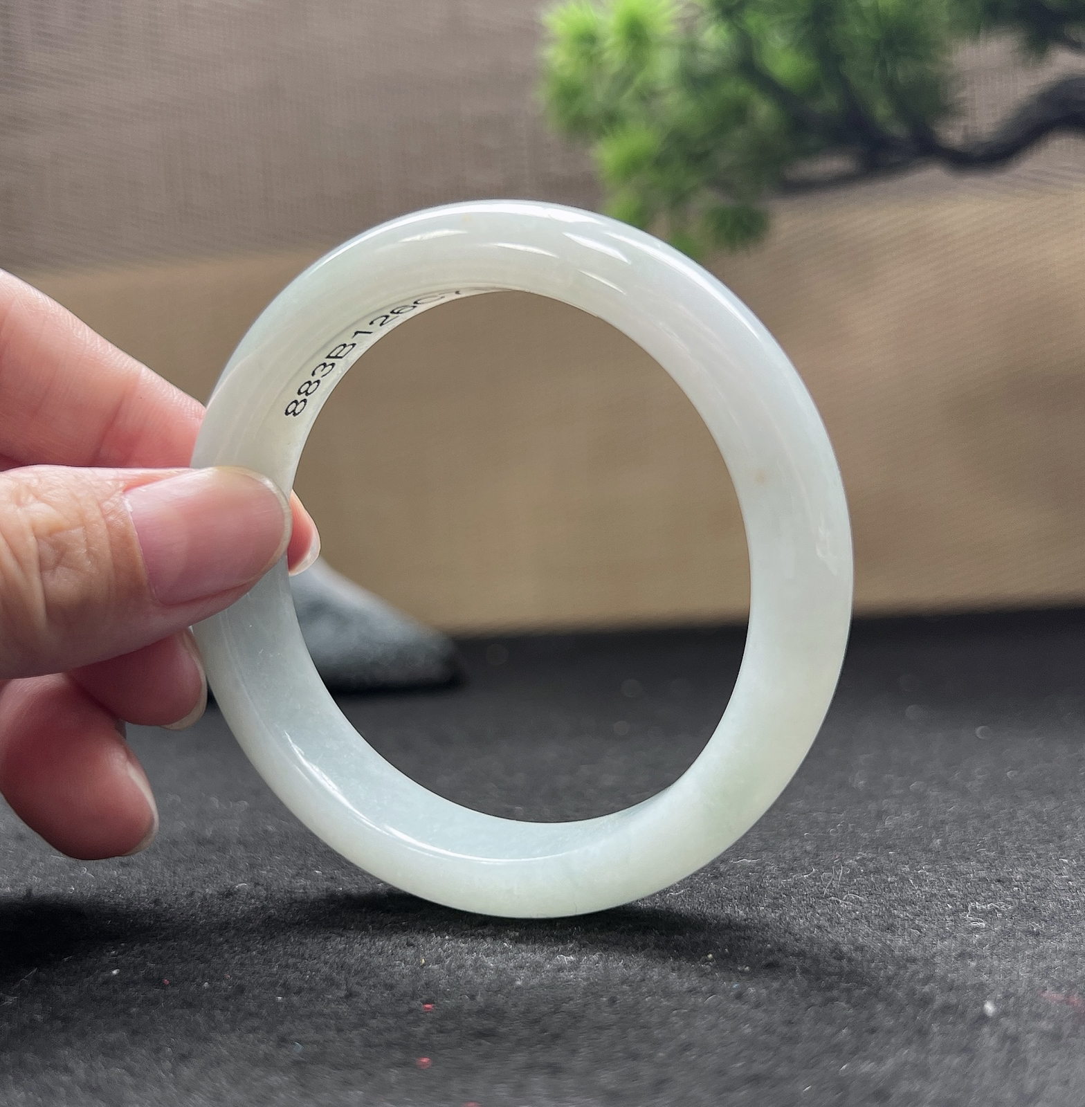 53圈口正圈淡晴底手镯