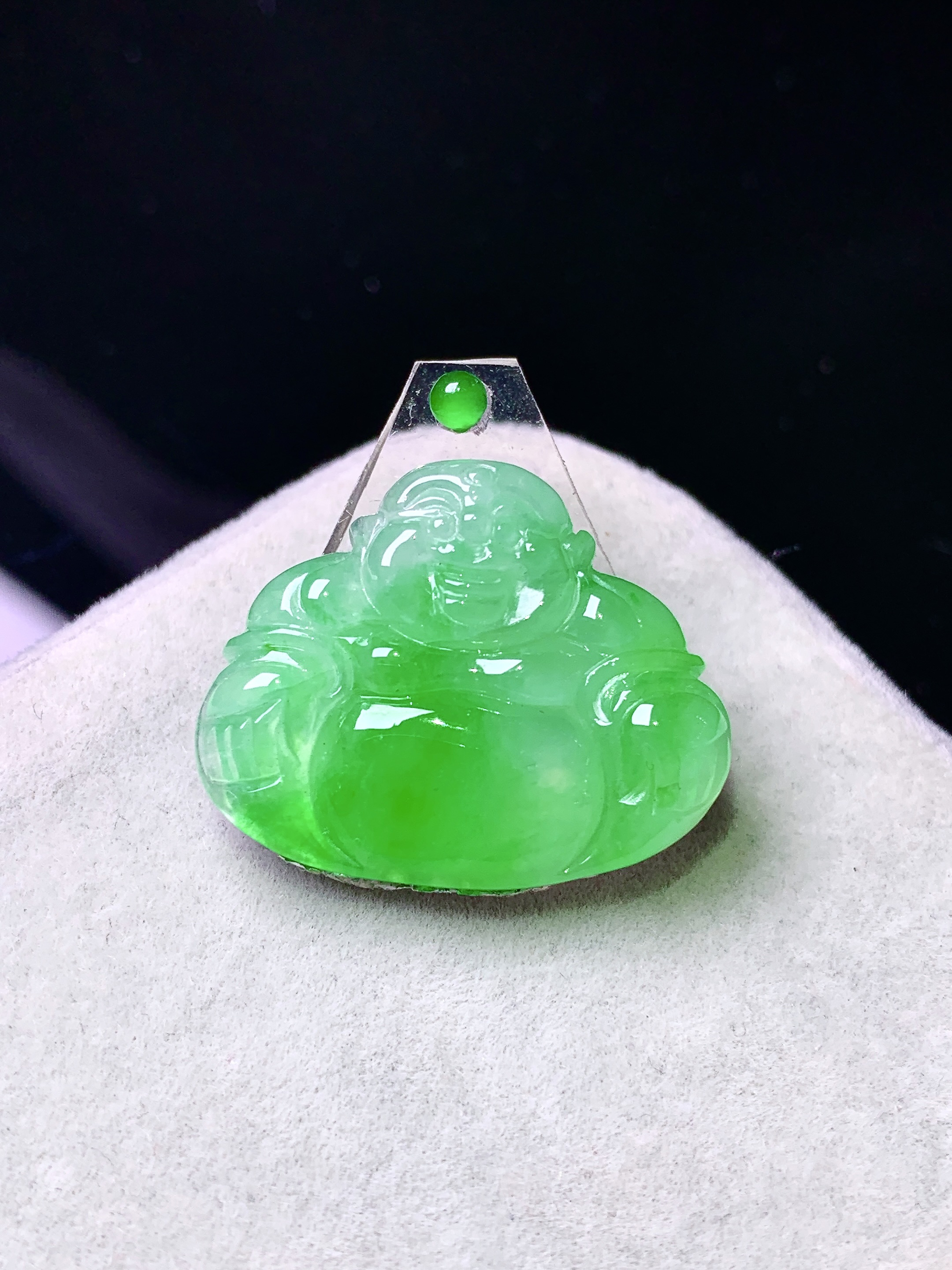 镶嵌款 冰阳绿佛公吊坠 玉质细腻 色泽艳丽清新 水润亮眼 整体尺寸18.2*22.8*4.6*2x