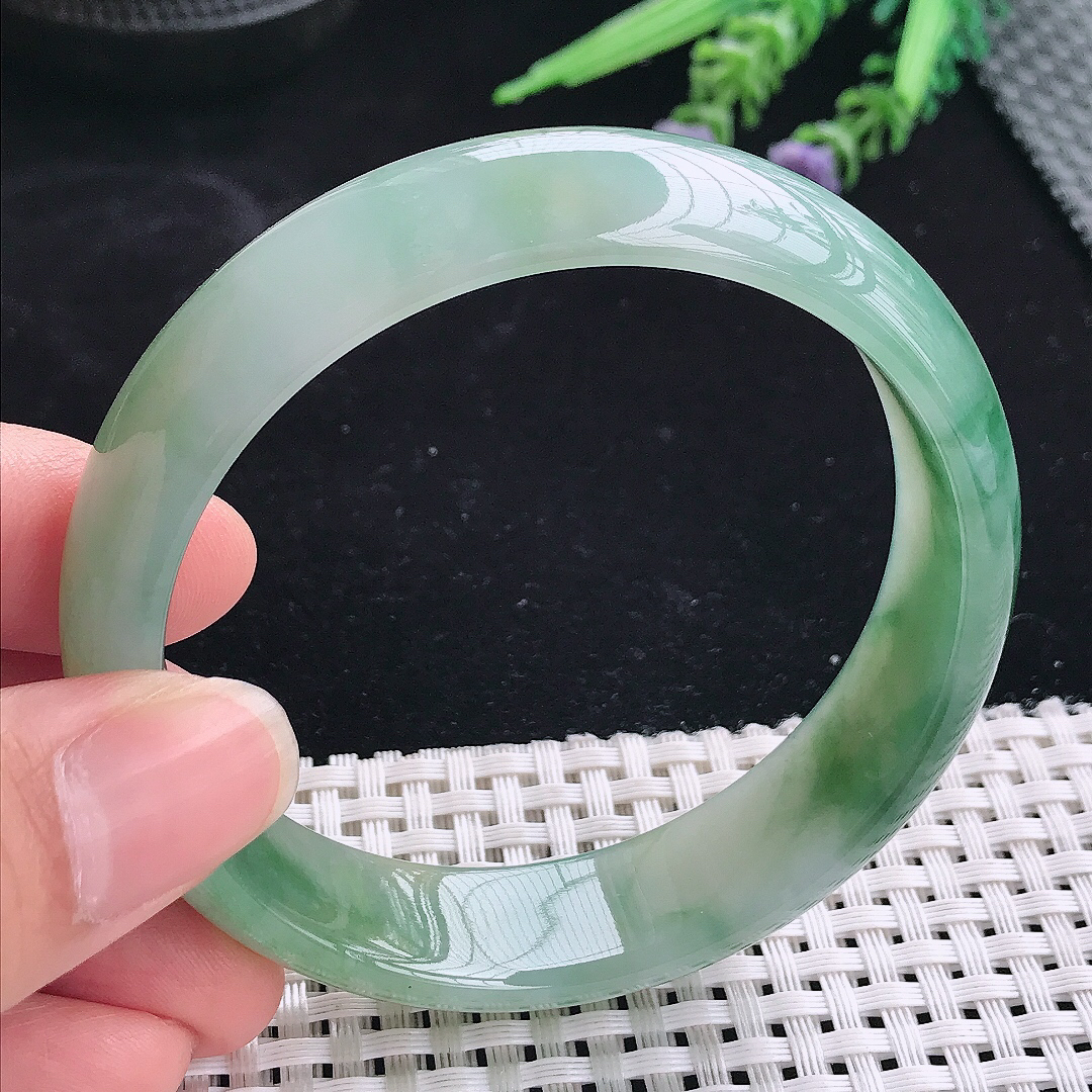 实拍A货翡翠59.5/15.9/7.3老坑冰胶飘花轮胎手镯宽边玉镯平安镯