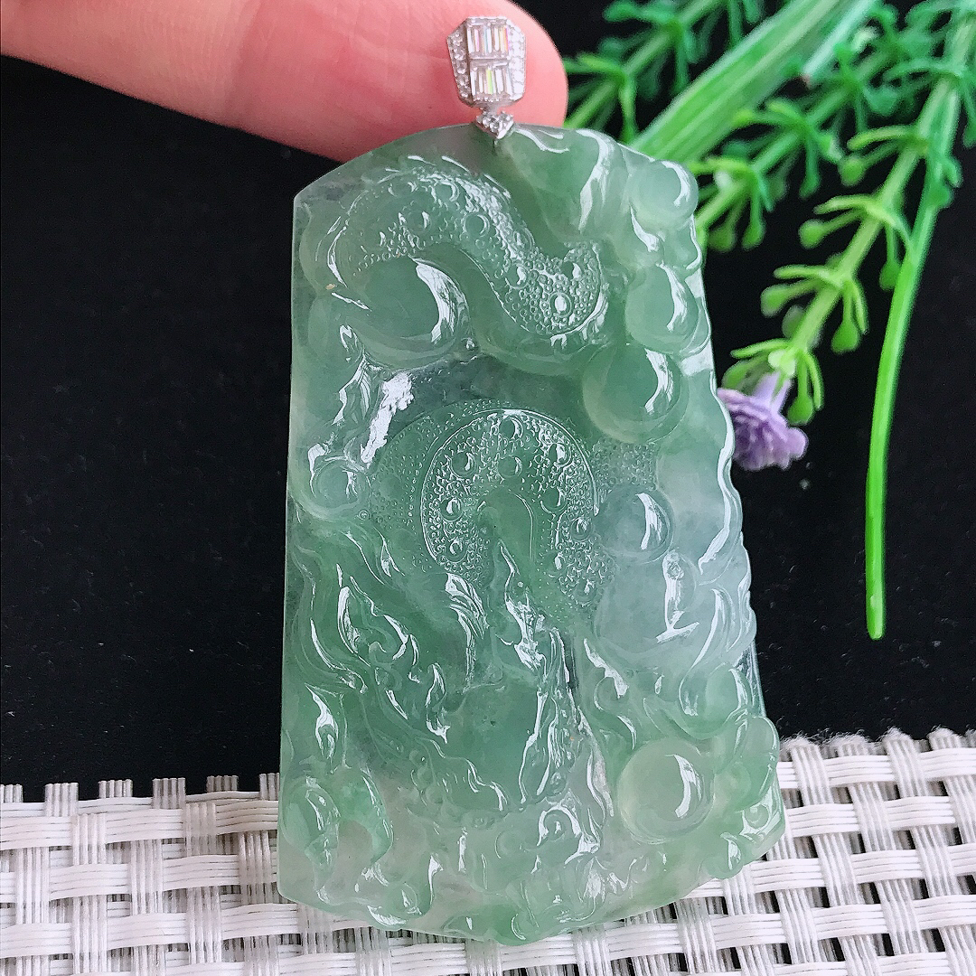 实拍a货翡翠61.5/39.2/5.5老坑18k金镶嵌冰透果冻冰晴绿龙牌吊坠翡翠玉坠挂件