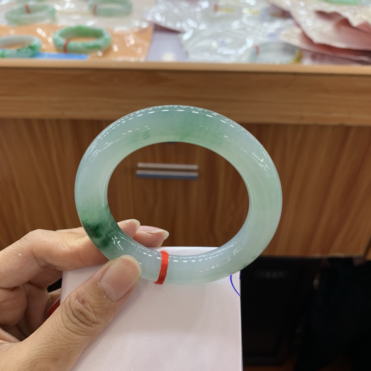 042239CK，冰飘花圆条翡翠手镯，54-11.9-11.7